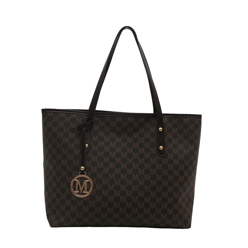 The Avani Underarm Tote